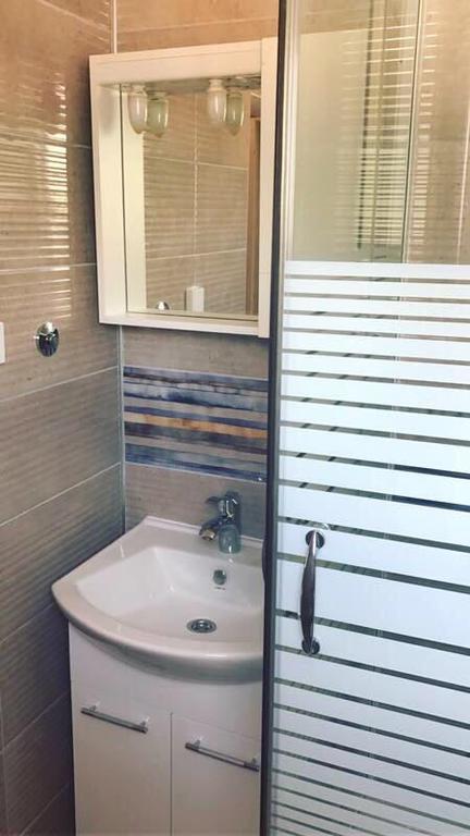 Alisa Sea View Apartment Prcanj Kotor Eksteriør bilde