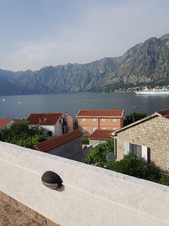 Alisa Sea View Apartment Prcanj Kotor Eksteriør bilde