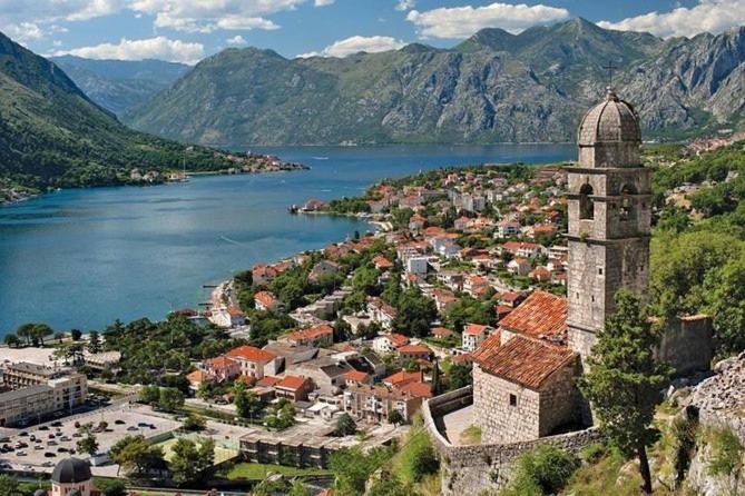 Alisa Sea View Apartment Prcanj Kotor Eksteriør bilde